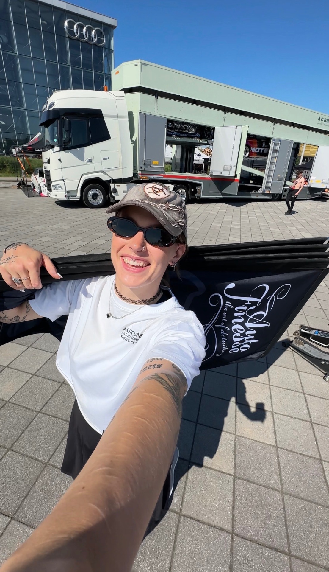 Selfie with Auto Finesse rig